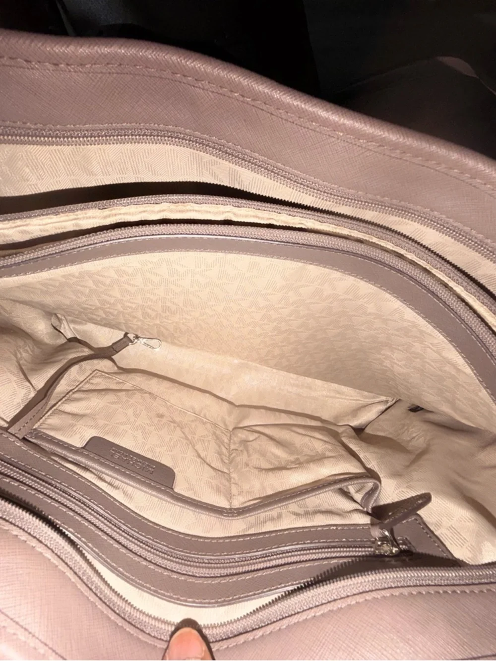 Michael Kors taupe Leather Tote with MK Charm - Picture 4 of 5